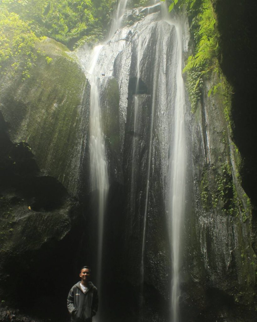 Nikmati Waktu Tenang di Air Terjun Slau yang Menawan Nikmati Waktu Tenang di Air Terjun Slau yang Menawan